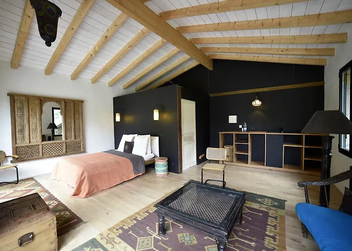 Frühstückspension Palika Castets